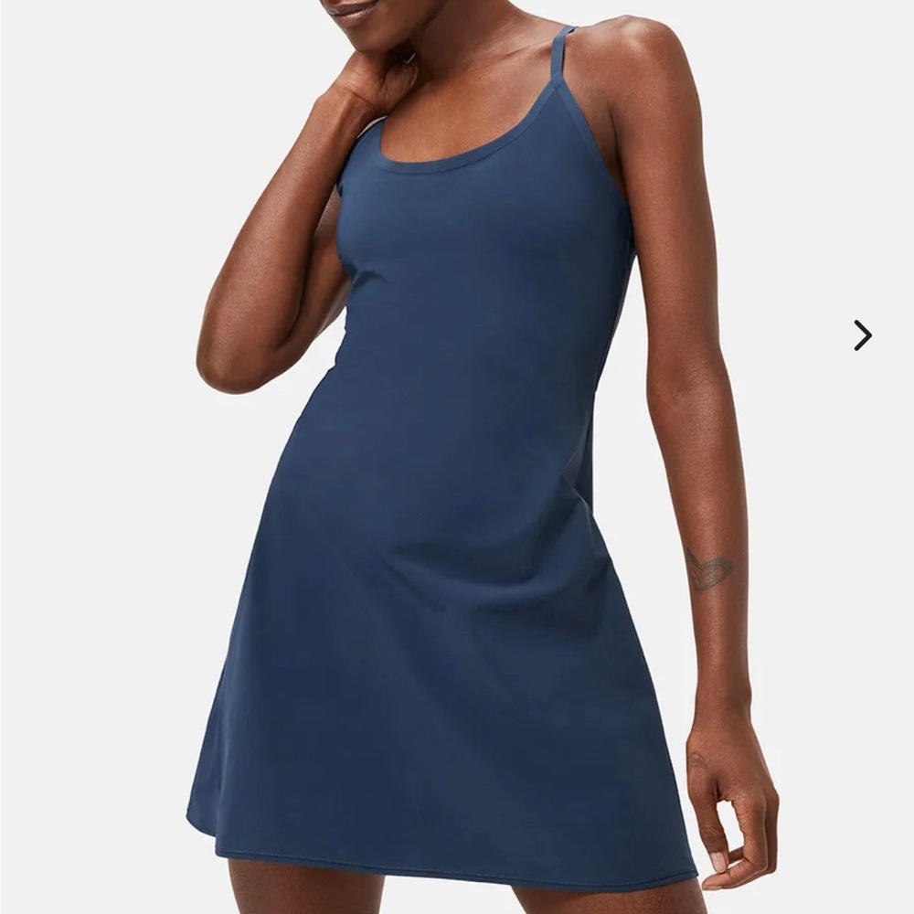 1ST GEN OUTDOOR VOICES EXERCISE DRESS NAVY SIZE M